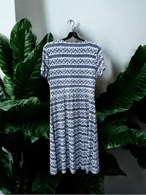 L.L.Bean Faux Wrap Dress Size Medium thumbnail 3