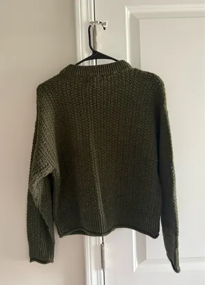 Universal Threads Sweater thumbnail 3