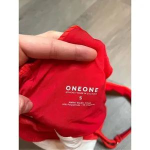 OneOne Swimsuit Top Size Small Red and White thumbnail 4