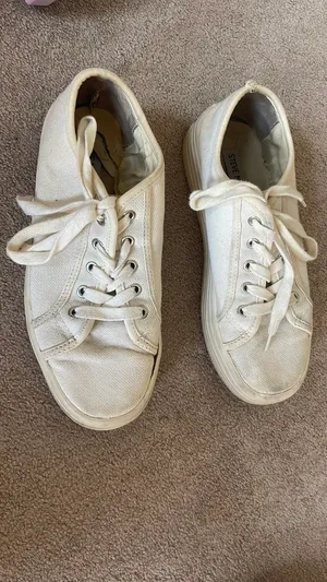Steve Madden Sneakers thumbnail 3