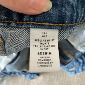 H&M Denim Shorts thumbnail 3