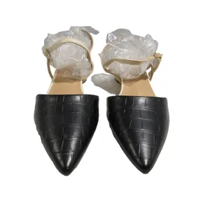 Journee Collection Brynn Block Heel Pointed Toe Flats Black/Cream 9M Pre‑Owned thumbnail 5