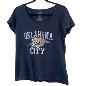 '47‎ Brand Oklahoma City Thunder V Neck Graphic Tee Women's Large thumbnail 1