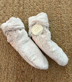 Cozy Faux Fur Slipper Booties thumbnail 1