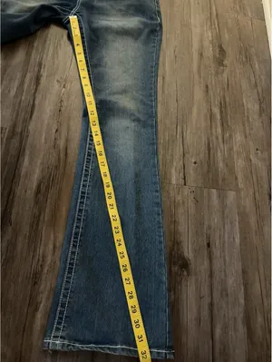 Y2K Red Rivet Light Wash Flared Embellished Jeans Sz 7 thumbnail 5