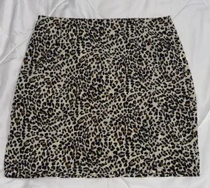 SheIn Leopard Print Mini Skirt Y2K Animal Print Bodycon Skirt Size Small thumbnail 1