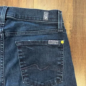 7 for All Mankind Straight Leg Women Size 27 Blue Jean Low Rise Dark Wash thumbnail 8