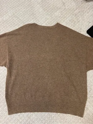 Jenni Kayne Brown Oversized Light Weight Sweater size small thumbnail 7