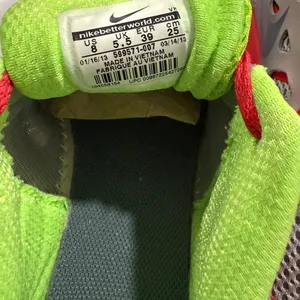 Nike Dual Fusion Running Shoes Silver Red Volt Women’s Size 8 thumbnail 7