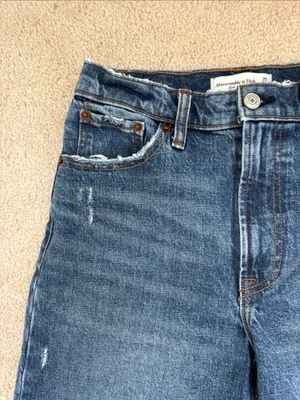 Abercrombie & Fitch High Rise 7 in Denim Shorts | High Rise Shorts | Size 25/0 thumbnail 2