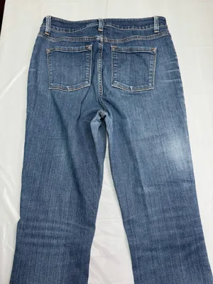 L.L. Bean Classic Fit Jeans Size 8 thumbnail 4