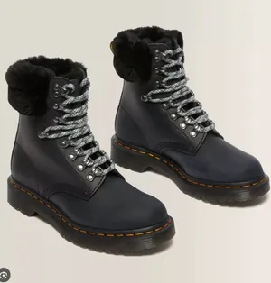 Dr. Martens 1460 Serena Collar Faux Fur Lined Lace Up Combat Boots 7 NWOT thumbnail 1