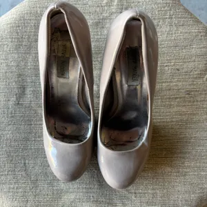 Steve Madden Nude/Tan Platform Pumps thumbnail 2
