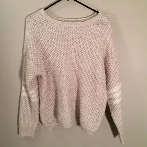 ✨Jessica Simpson Tan Knit Crewneck Chunky Sweater✨ thumbnail 3
