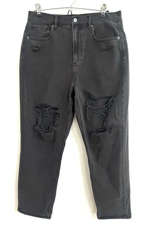 NWT American Eagle Distressed Mom Jean 12 Short thumbnail 1