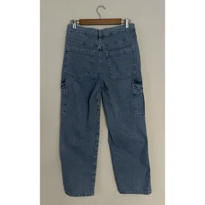Gap 90s Loose Mid-Rise Cargo Jeans, Size 28 (6R), Light Blue Denim, Straight Leg thumbnail 6