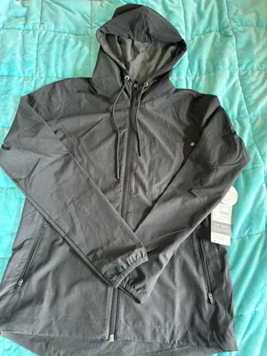 Vuori Outdoor Trainer Shell Jacket thumbnail 1