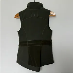 Athleta Vest Womens Small Green Outlander Fleece Zip Up‎ thumbnail 2