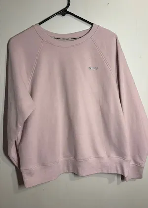 Light pink sweater Size M thumbnail 1