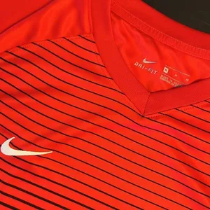 Nike activewear top‎ thumbnail 2