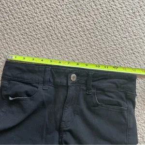 American Eagle Black Denim Ripped Knee Jegging Skinny Mid Rise Jean 4 thumbnail 4