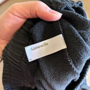 Samewills medium‎ Black Wide thumbnail 7
