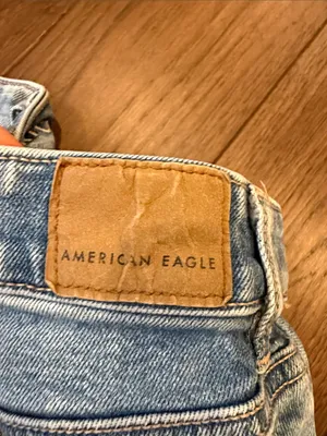 American Eagle Strigid Mom Jean Distressed Denim Size 10 Long - C66-019 thumbnail 9