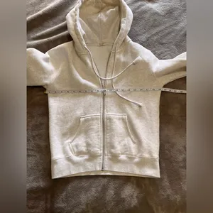 BRANDY MELVILLE John Galt Gray Full Zip Hoodie Sweatshirt Women’s One Size EUC thumbnail 6