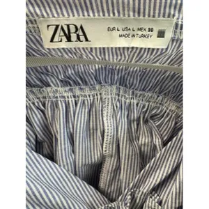 Blue‎ & White Striped Zara Dress With Adjustable Straps & Smocked Waist Size L thumbnail 3