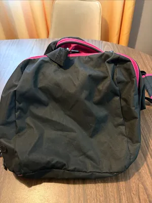 Protege Black and Magenta Duffel Bag thumbnail 4
