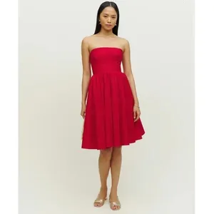 Reformation Buttercup‎ Dress Size 10 Red Fit and Flare Strapless Midi Formal thumbnail 2
