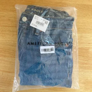NWT American Eagle Dreamy Drapey Stretch Super High-Waisted Baggy Wide-Leg Jeans thumbnail 7