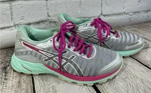 Women's Dynaflyte Running Shoe Size 6.5 thumbnail 1