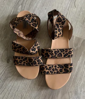 Steve Madden Cheetah Sandals thumbnail 1