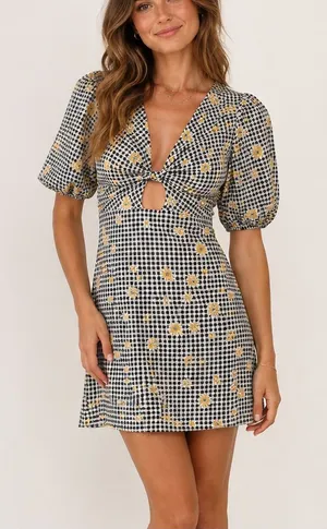 Anthropologie En Saison Floral Gingham Tie Front Cut Out Back Dress‎ thumbnail 1