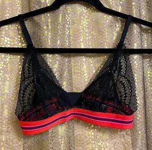 Victoria’s Secret black lace Very Sexy bralette, size S thumbnail 1
