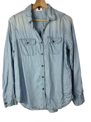 SO Light Blue Chambray‎ Long Sleeve Button Down M thumbnail 1