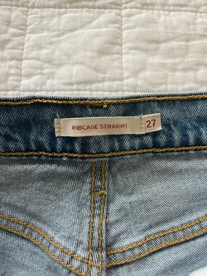Levi's Ribcage Jeans thumbnail 4