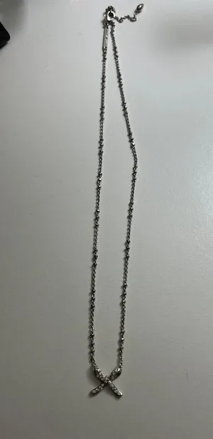 Kendra Scott Bow Necklace thumbnail 2