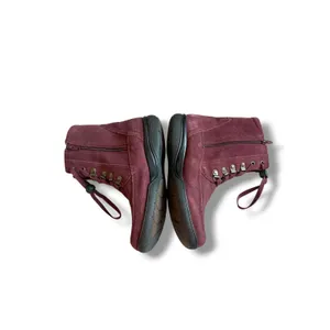 Clarks Ankle Boots Womens 8 Burgundy Suede Lace Up Zip Comfort Hiking Booties thumbnail 3