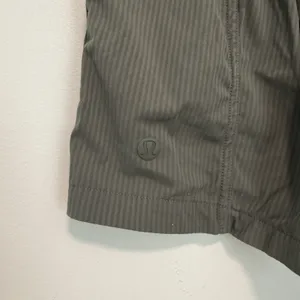 Lululemon Dance Studio High-Rise Short 3.5" Army Green Size 0 thumbnail 4