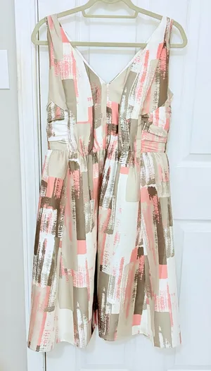 Banana Republic 100% Silk Abstract Print Sleeveless Fit and Flare Dress thumbnail 1