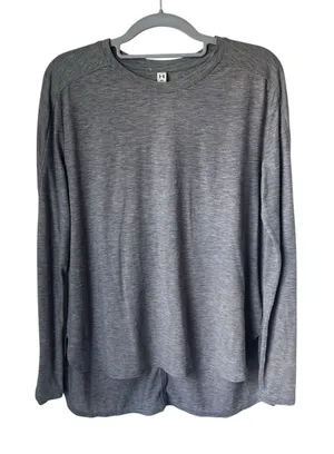 Under Armour Gray Long Sleeved Tee - Medium thumbnail 1