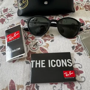 Ray-Ban Bernard Sunglasses thumbnail 2