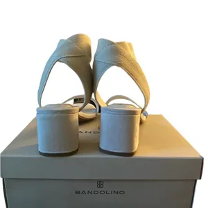 Bandolino Kindlie Block Heel Ankle Strap Sandal Womens Size 9 thumbnail 3