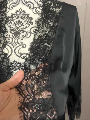 Black Lace Trim Satin Robe Size undefined thumbnail 2