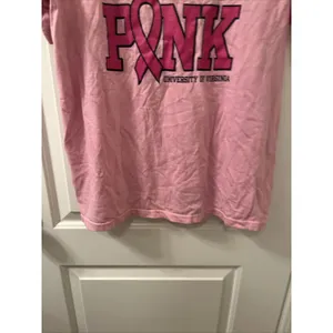 Anvil UNIVERSITY OF VIRGINIA Cavaliers Adult Unisex T-Shirt "HOOS THINK PINK" Size M thumbnail 9