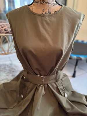 Super stylish dress size Lg Brown thumbnail 3