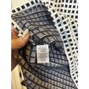 Lou & Grey Black White Grid Pattern Textured Hi-Low Hem Blouse Top Medium Shirt thumbnail 5