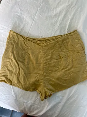 Mahina Yellow Linen Shorts thumbnail 3
